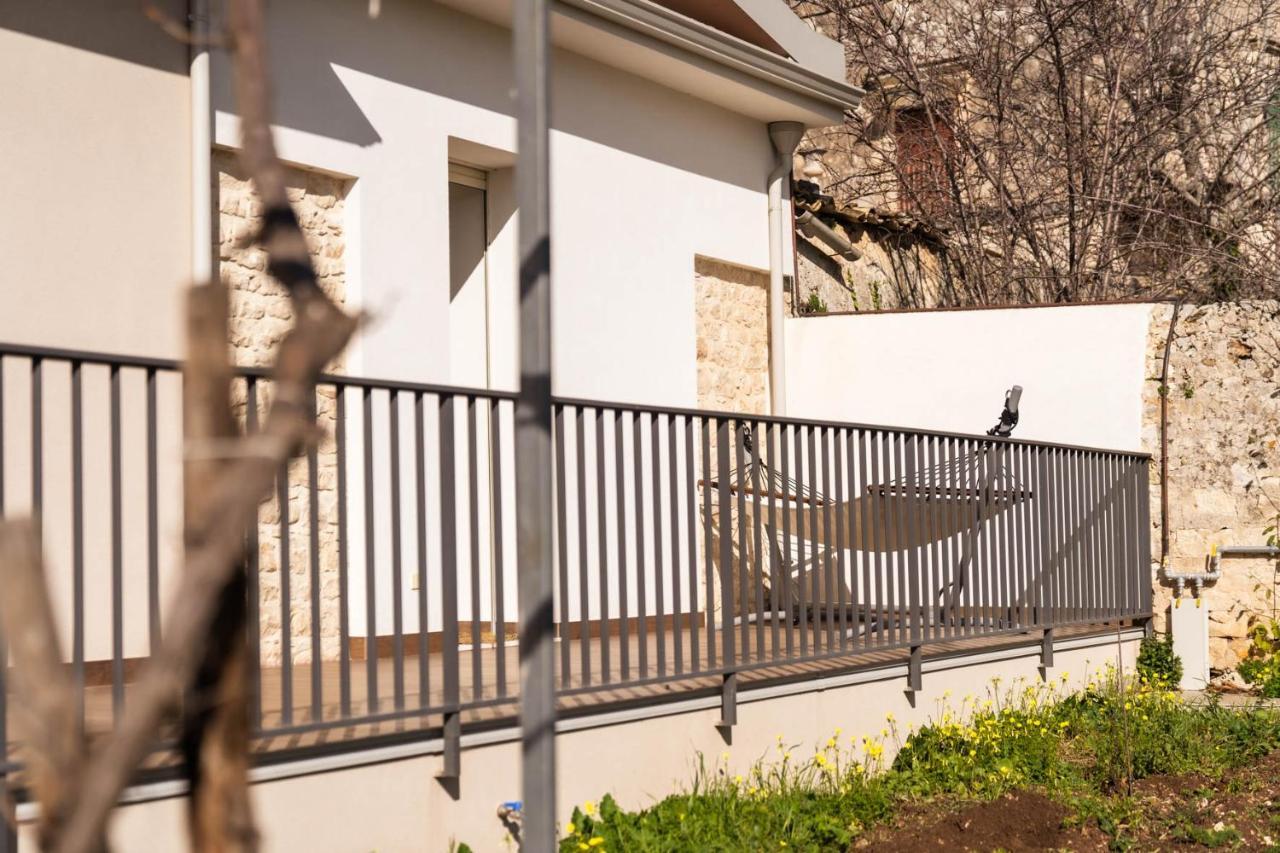 Modica Relax Garden Apartment ภายนอก รูปภาพ